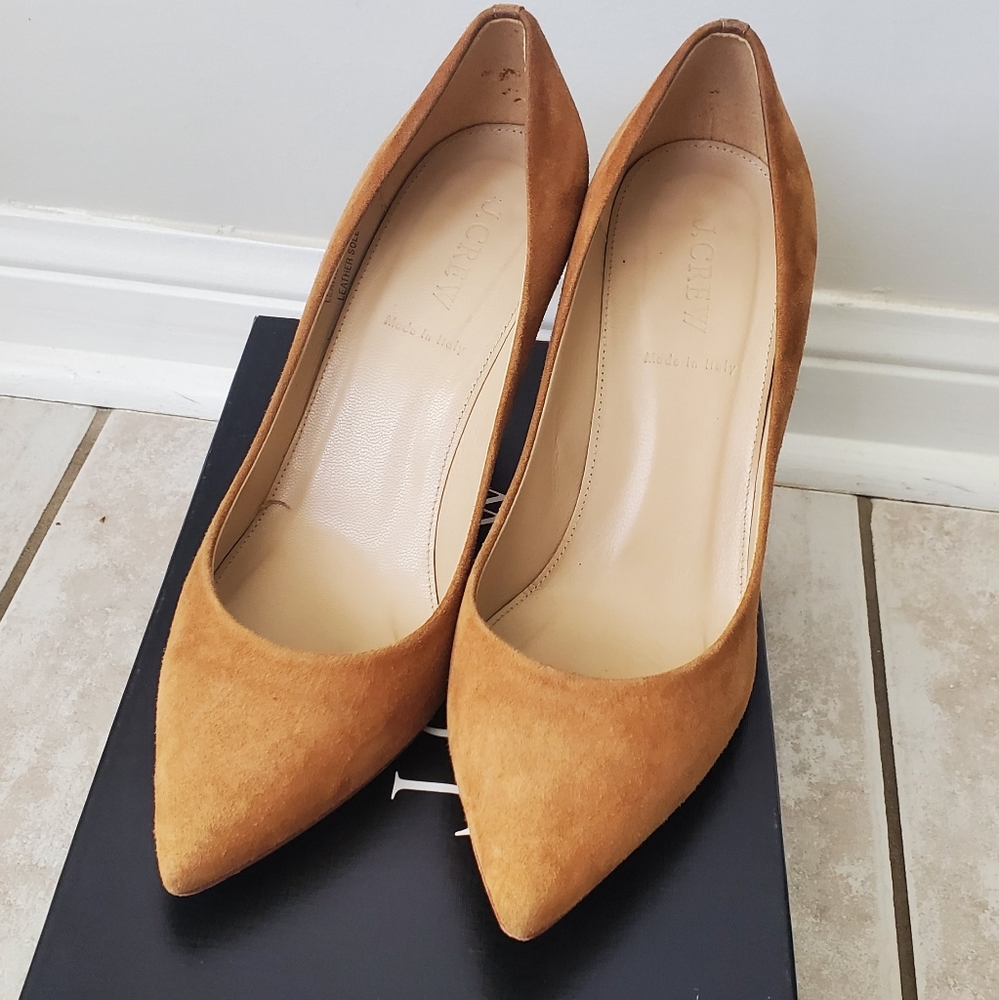 J Crew, Sz 8 Tan suede pumps